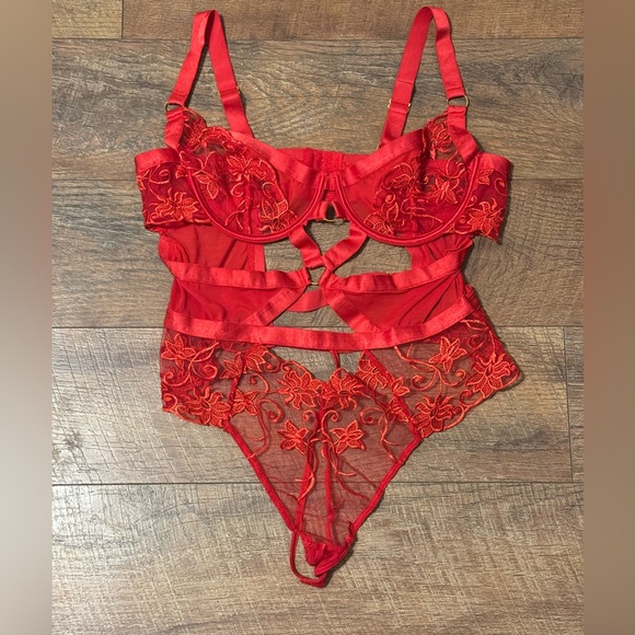 Oh La La Cheri Red Lace Bodysuit - Picture 1 of 5